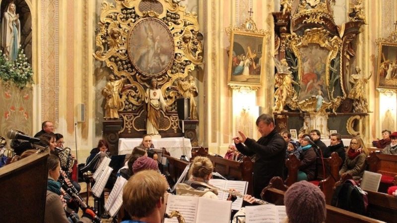 Adventní koncertování zábřežského orchestru v plném proudu